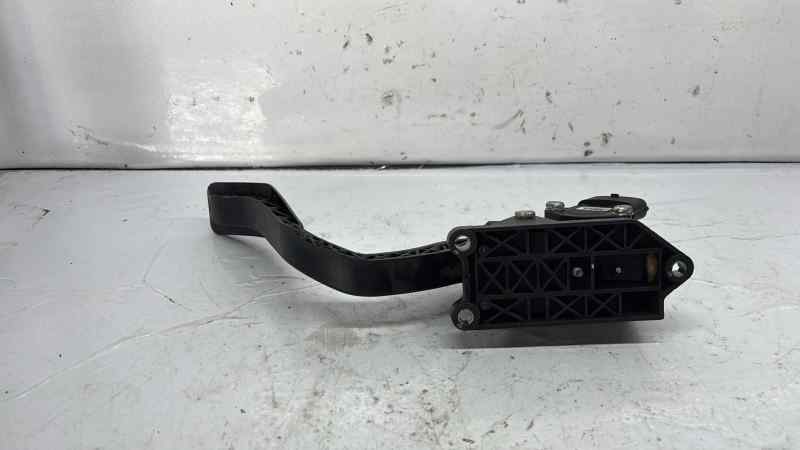 PEDAL ACELERADOR