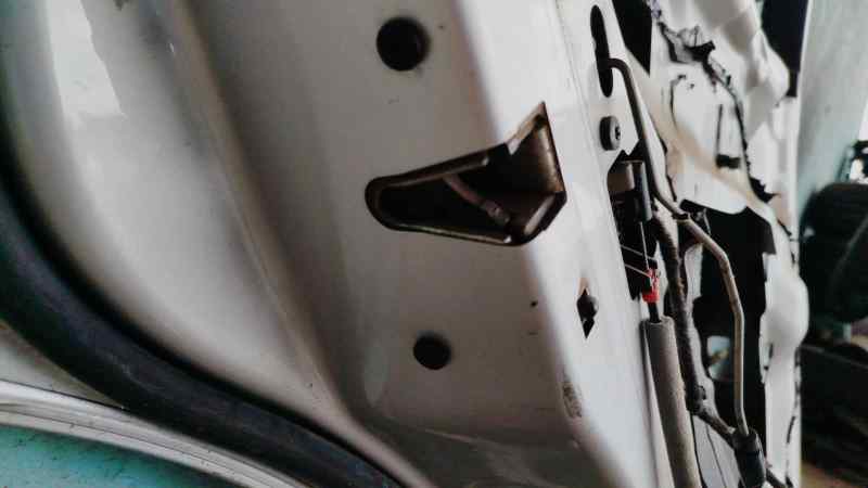 CERRADURA PUERTA TRASERA IZQUIERDA 
