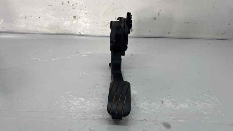 PEDAL ACELERADOR
