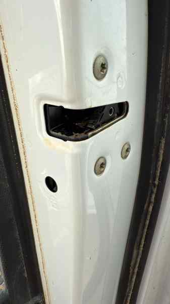 CERRADURA PUERTA TRASERA DERECHA 