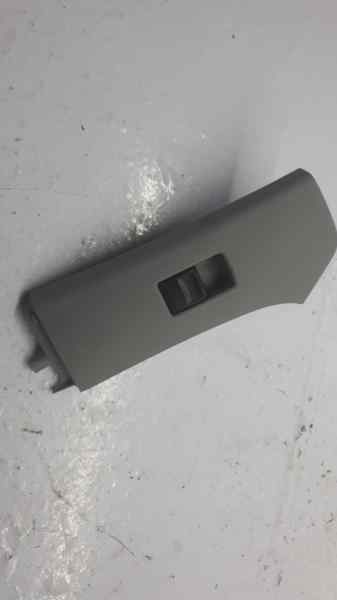 MANDO ELEVALUNAS DELANTERO DERECHO