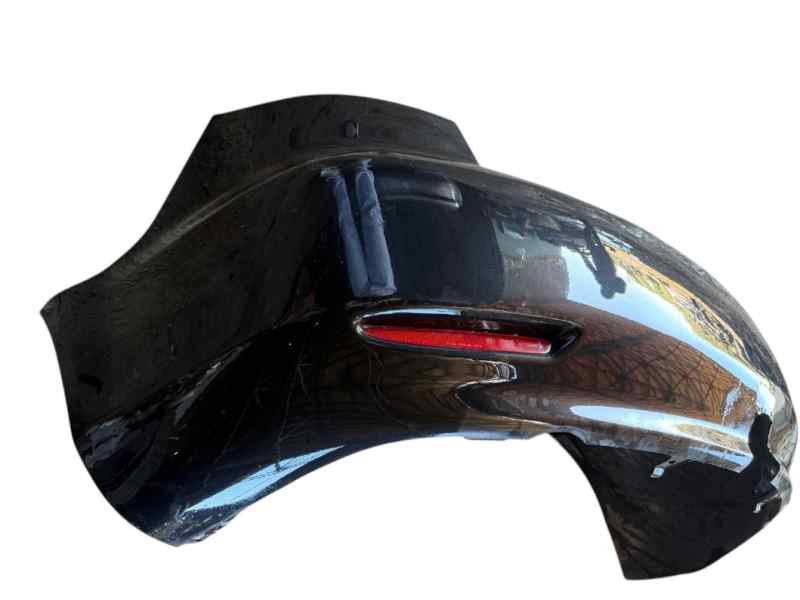 PARAGOLPES TRASERO