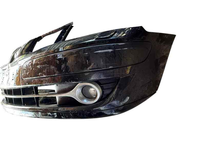 PARAGOLPES DELANTERO