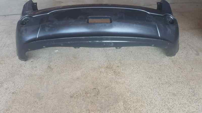 PARAGOLPES TRASERO