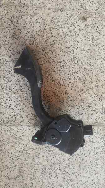 PEDAL ACELERADOR