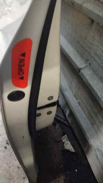 CERRADURA PUERTA DELANTERA IZQUIERDA 