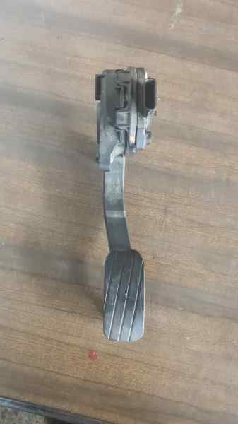 PEDAL ACELERADOR