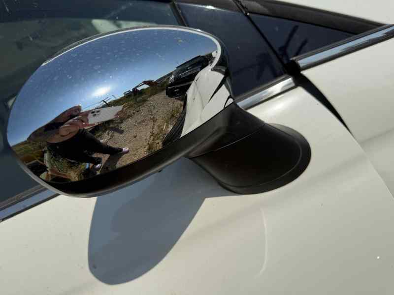 RETROVISOR DERECHO