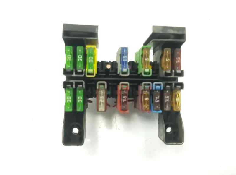 CAJA RELES / FUSIBLES