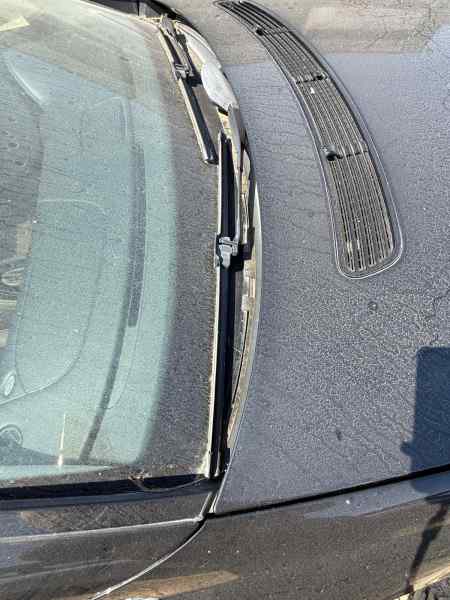 BRAZO LIMPIA DELANTERO DERECHO