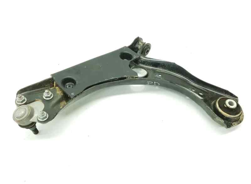 BRAZO SUSPENSION INFERIOR DELANTERO DERECHO