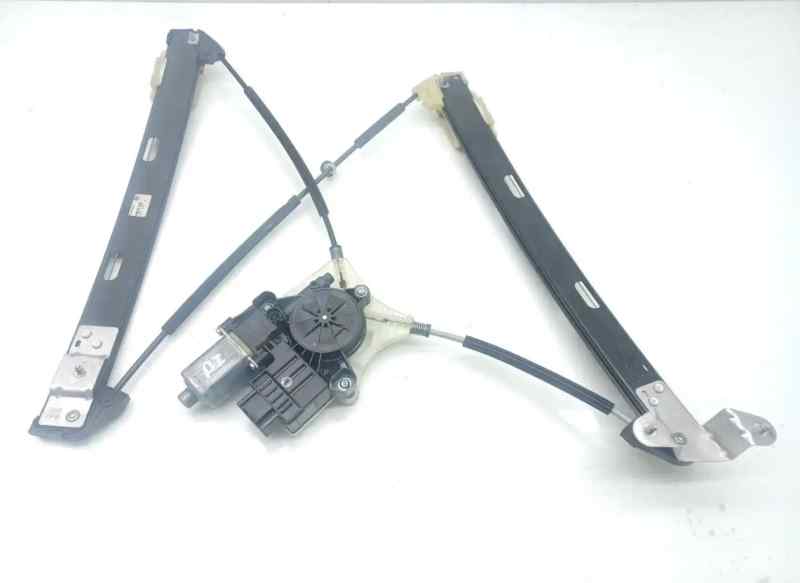 ELEVALUNAS DELANTERO IZQUIERDO