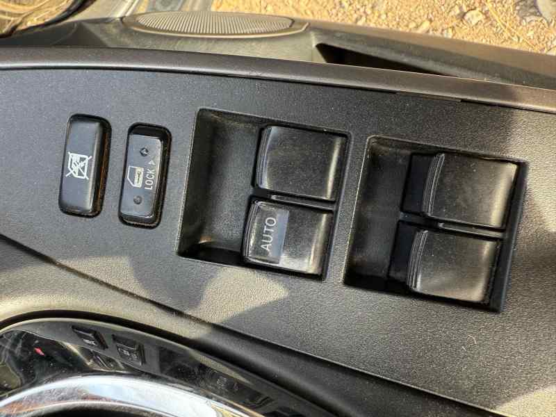 MANDO ELEVALUNAS DELANTERO IZQUIERDO 