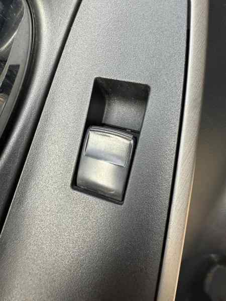 MANDO ELEVALUNAS TRASERO IZQUIERDO