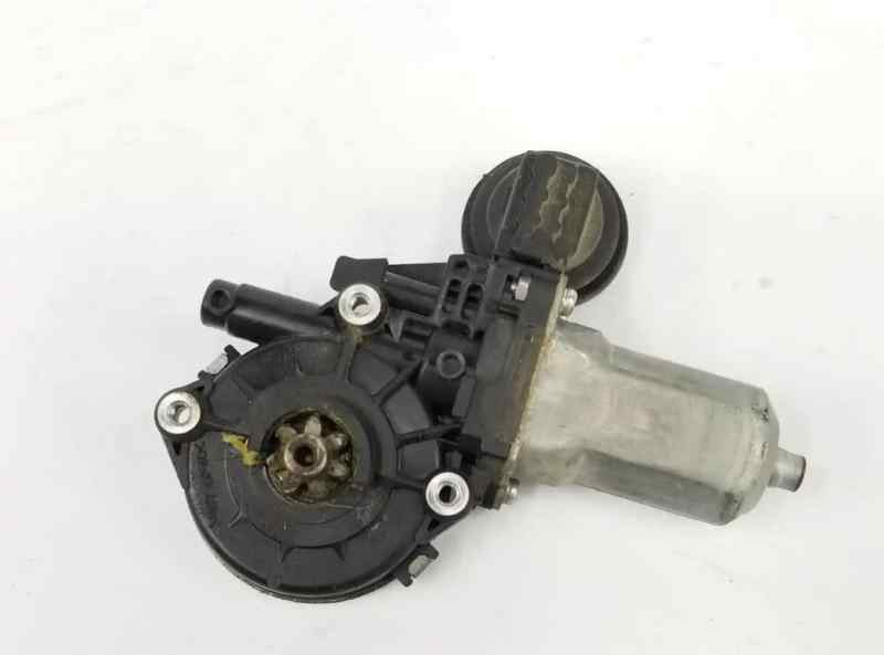 MOTOR ELEVALUNAS TRASERO DERECHO