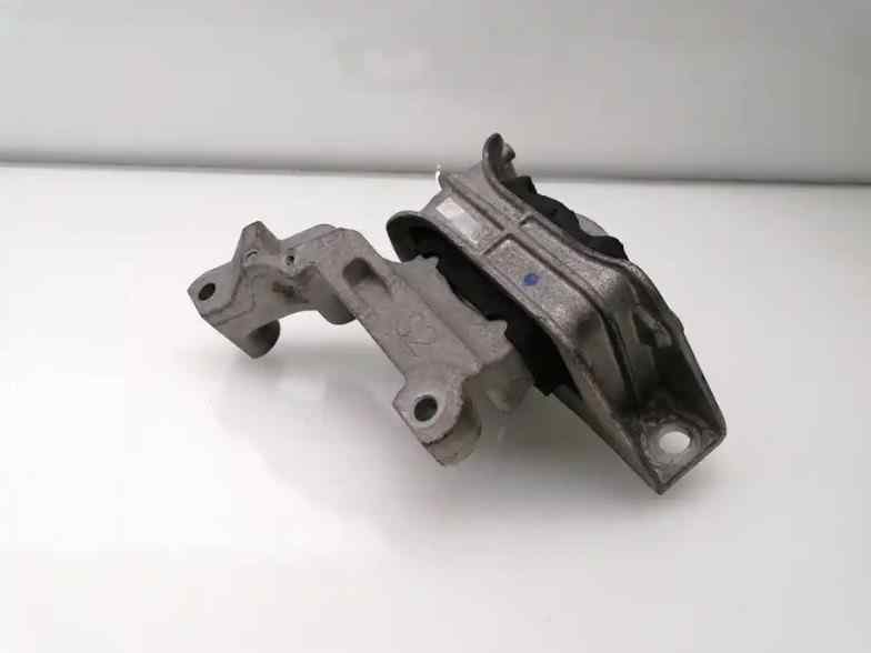 SOPORTE MOTOR DERECHO