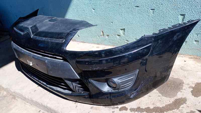 PARAGOLPES DELANTERO