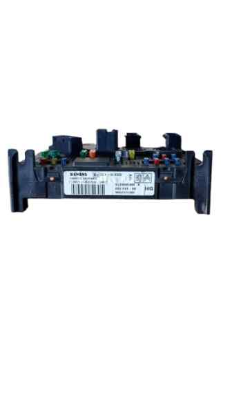 CAJA RELES / FUSIBLES