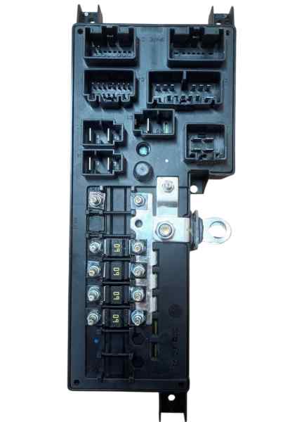 CAJA RELES / FUSIBLES