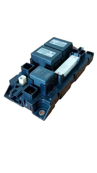 CAJA RELES / FUSIBLES