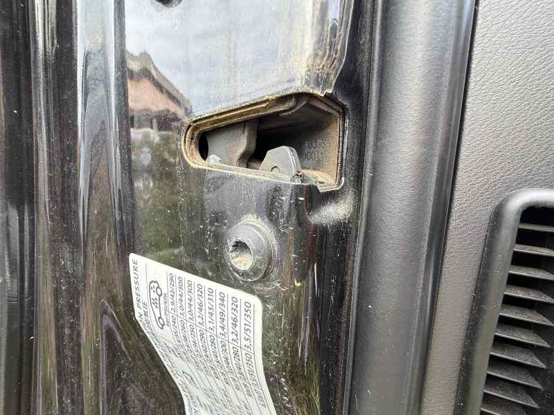 CERRADURA PUERTA DELANTERA IZQUIERDA 