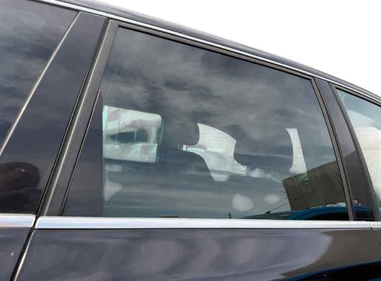 LUNA TRASERA DERECHA