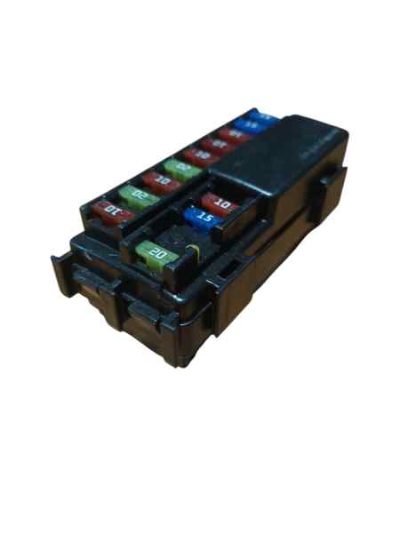 CAJA RELES / FUSIBLES