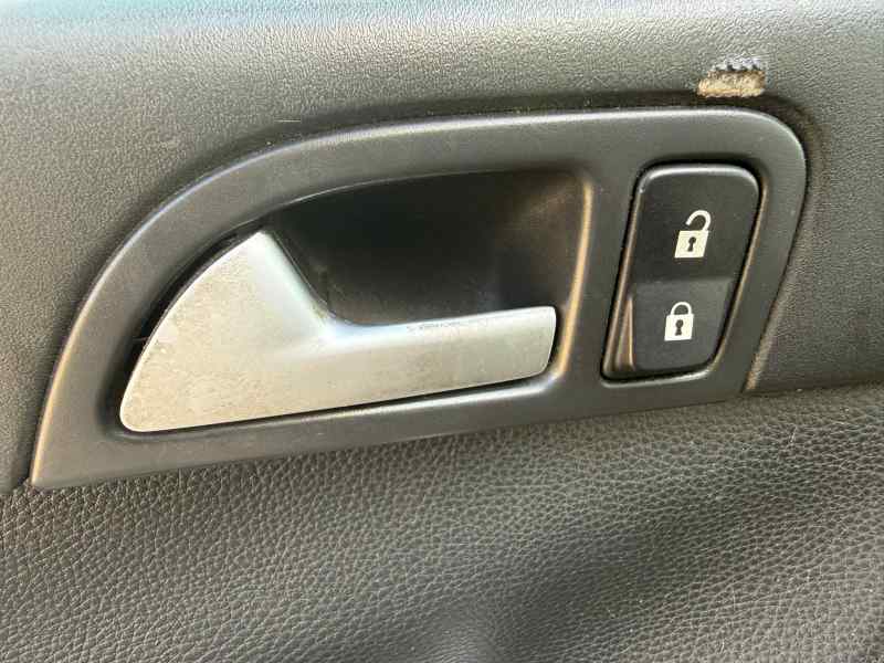 MANETA INTERIOR DELANTERA IZQUIERDA