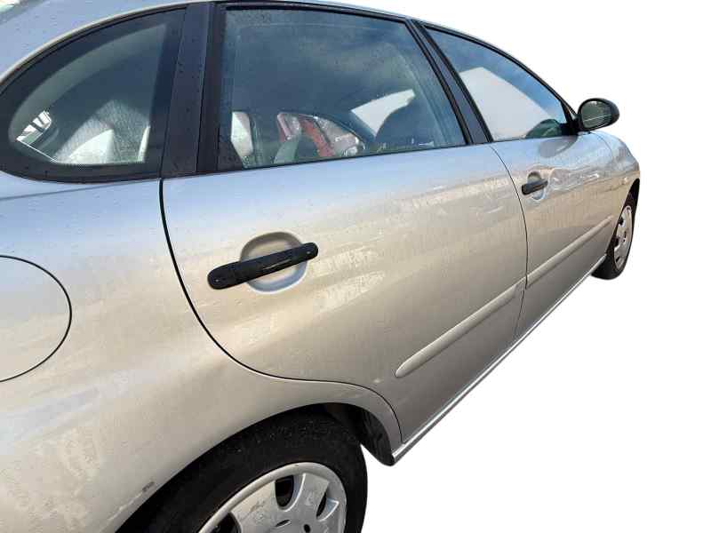 LUNA TRASERA DERECHA