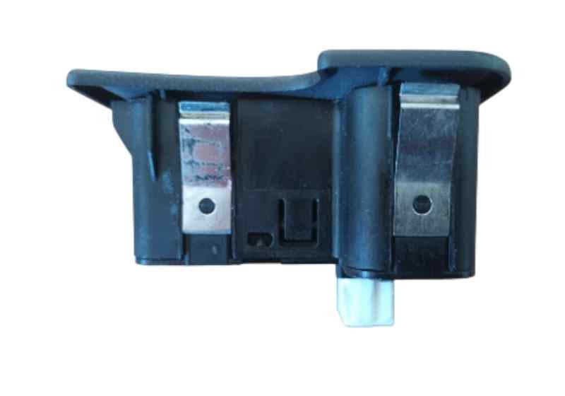 MANDO ELEVALUNAS DELANTERO DERECHO