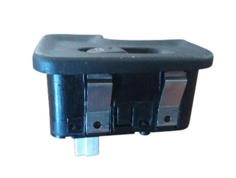 MANDO ELEVALUNAS DELANTERO DERECHO