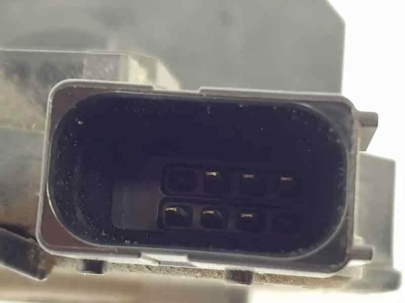 CERRADURA PUERTA TRASERA DERECHA 