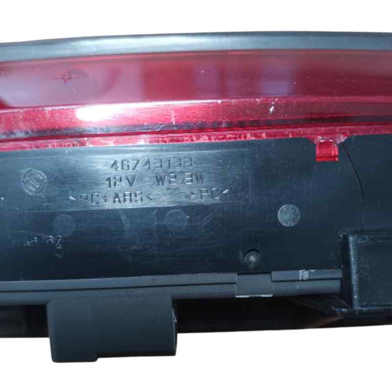 46743133 LUZ CENTRAL DE FRENO ALFA ROMEO 147 (190)