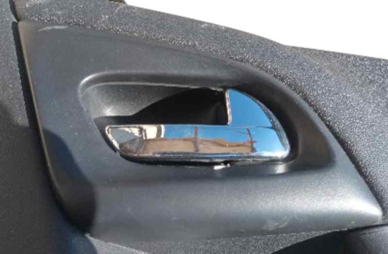 MANETA INTERIOR DELANTERA DERECHA