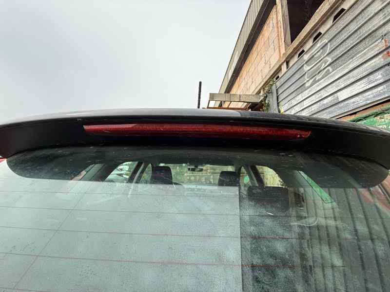 6F9 945 097 B  LUZ CENTRAL DE FRENO SEAT ARONA (KJ7) 1 0 TGI