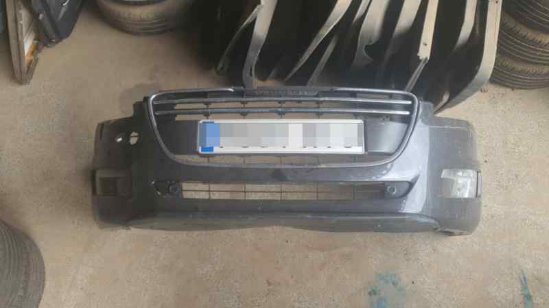 PARAGOLPES DELANTERO