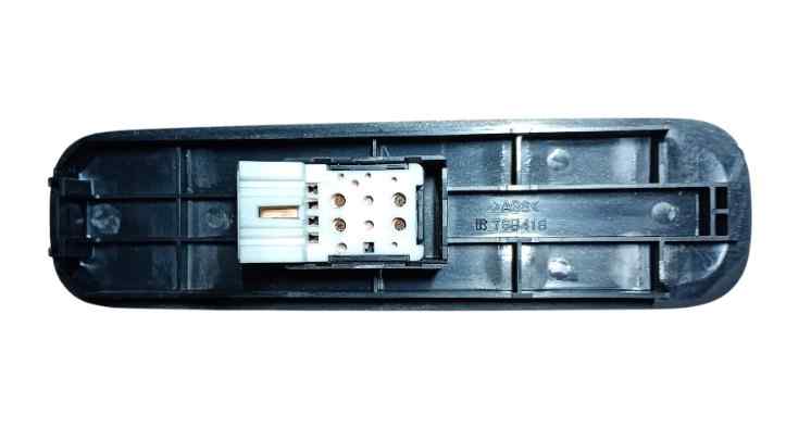 MANDO ELEVALUNAS DELANTERO DERECHO