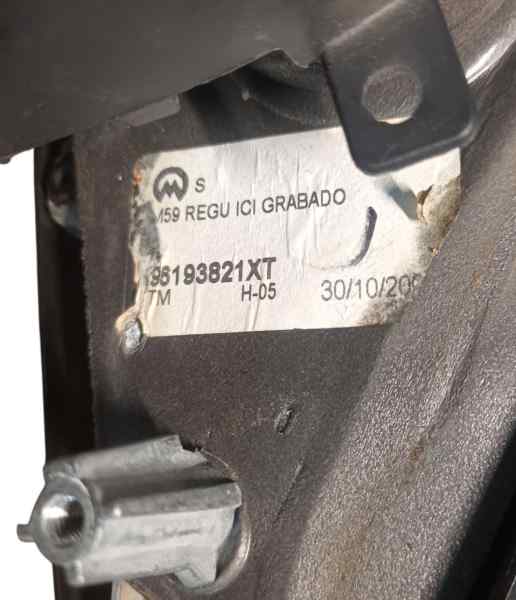 RETROVISOR IZQUIERDO