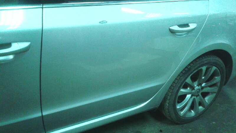 PUERTA TRASERA IZQUIERDA SKODA SUPERB COMBI (3T5)