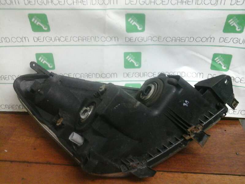 FARO IZQUIERDO TOYOTA VERSO