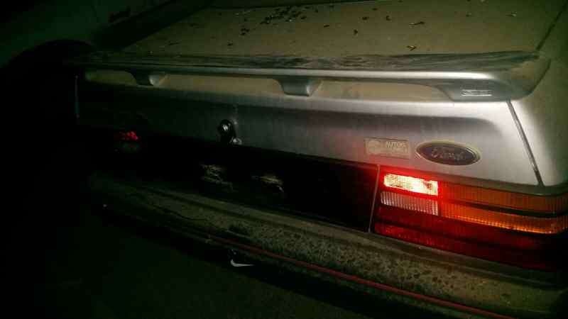 ALERON TRASERO FORD ORION GRIS