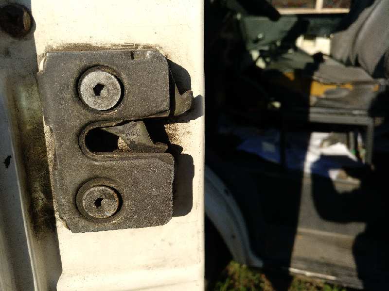 CERRADURA PUERTA DELANTERA IZQUIERDA IVECO DAILY CAJA ABIERTA / VOLQUETE