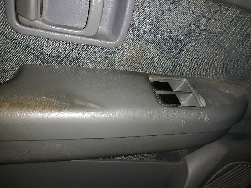 MANDO ELEVALUNAS DELANTERO IZQUIERDO 