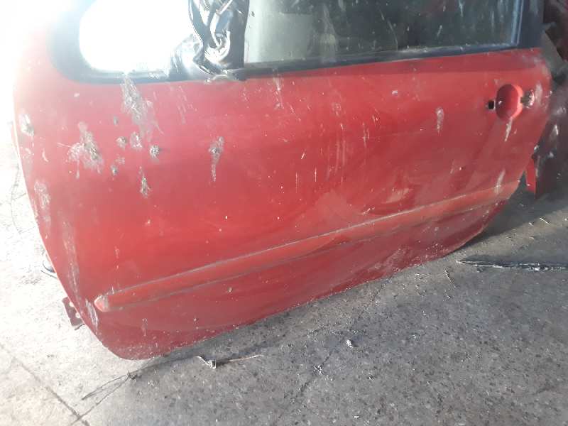 PUERTA DELANTERA IZQUIERDA