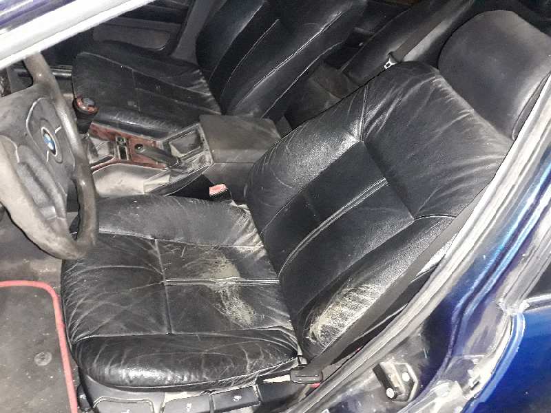 ASIENTO DELANTERO IZQUIERDO