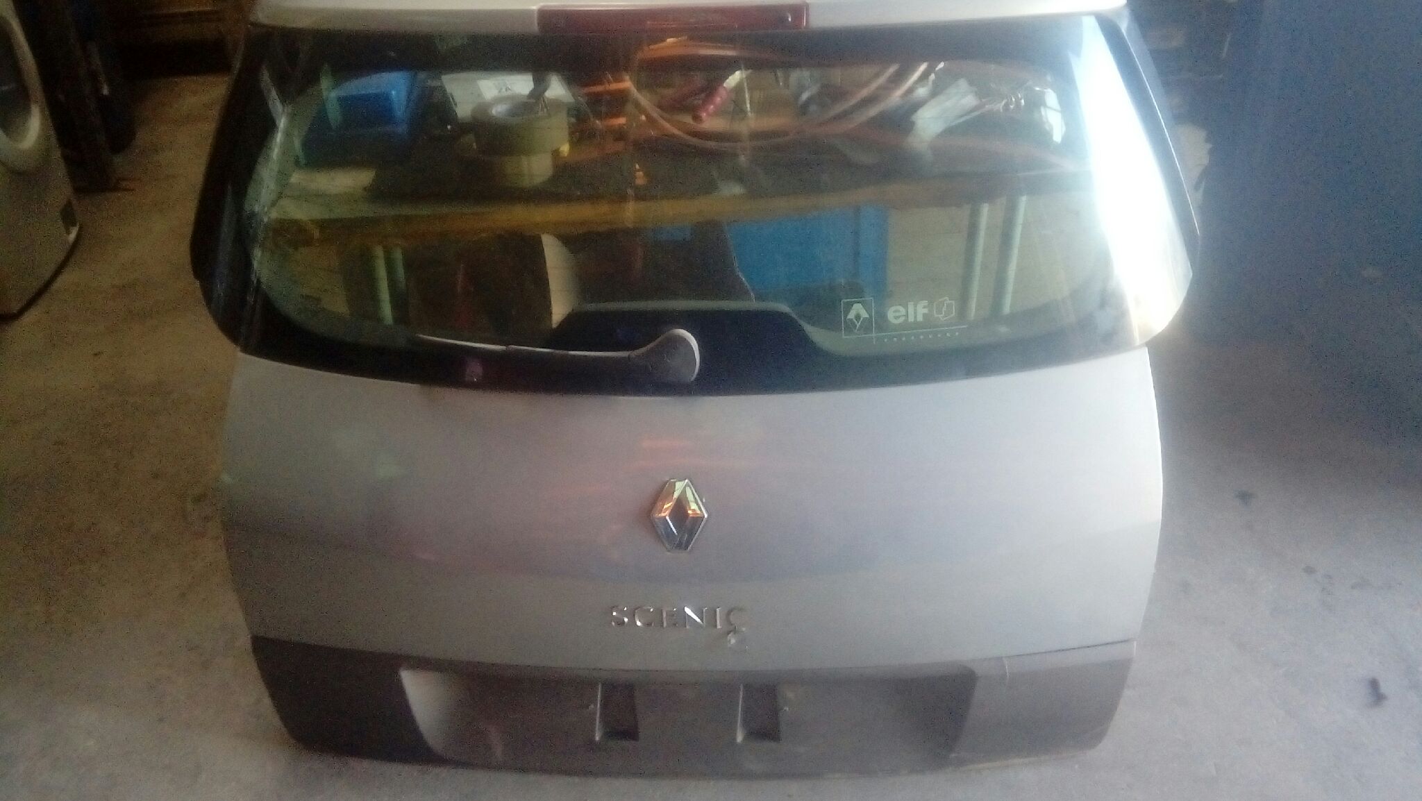 PORTON TRASERO