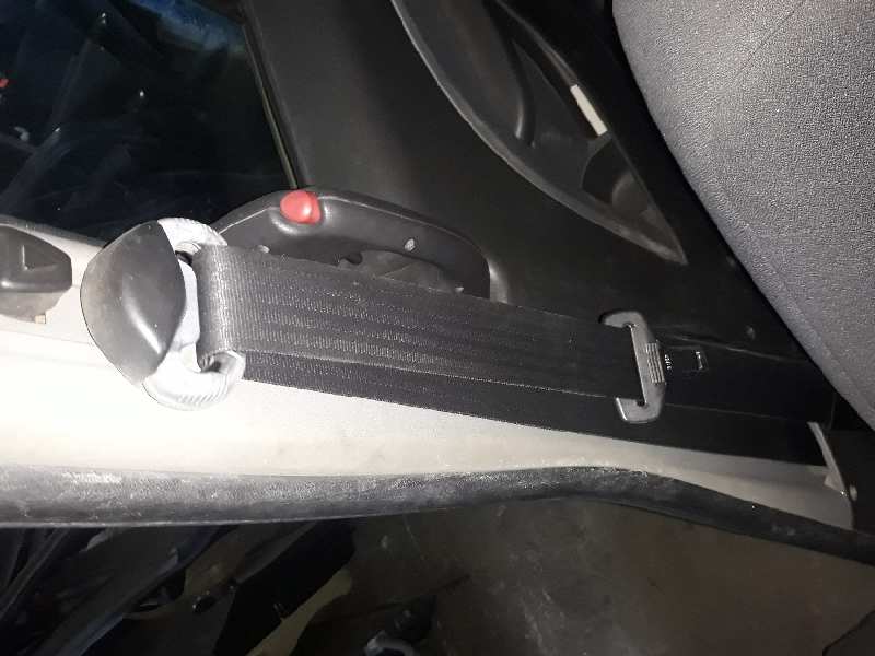 CINTURON SEGURIDAD DELANTERO DERECHO