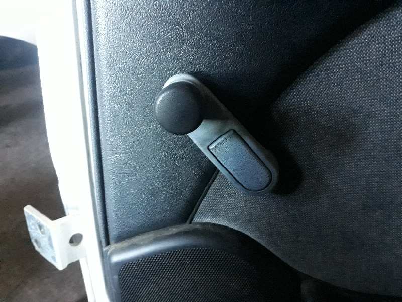 ELEVALUNAS TRASERO DERECHO