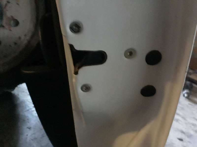 CERRADURA PUERTA DELANTERA DERECHA