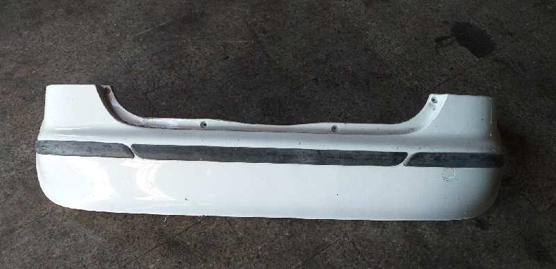 PARAGOLPES TRASERO